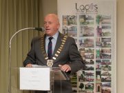 Cathaoirleach of LCC Tom Mulhall pressed not to shake US President's hand Picture: Alf Harvey/HRPhoto.ie
