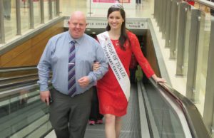 Laois Shopping Centre manager Kevin Doyle welcomes Maggie McEldowney, the current international Rose of Tralee to Portlaoise