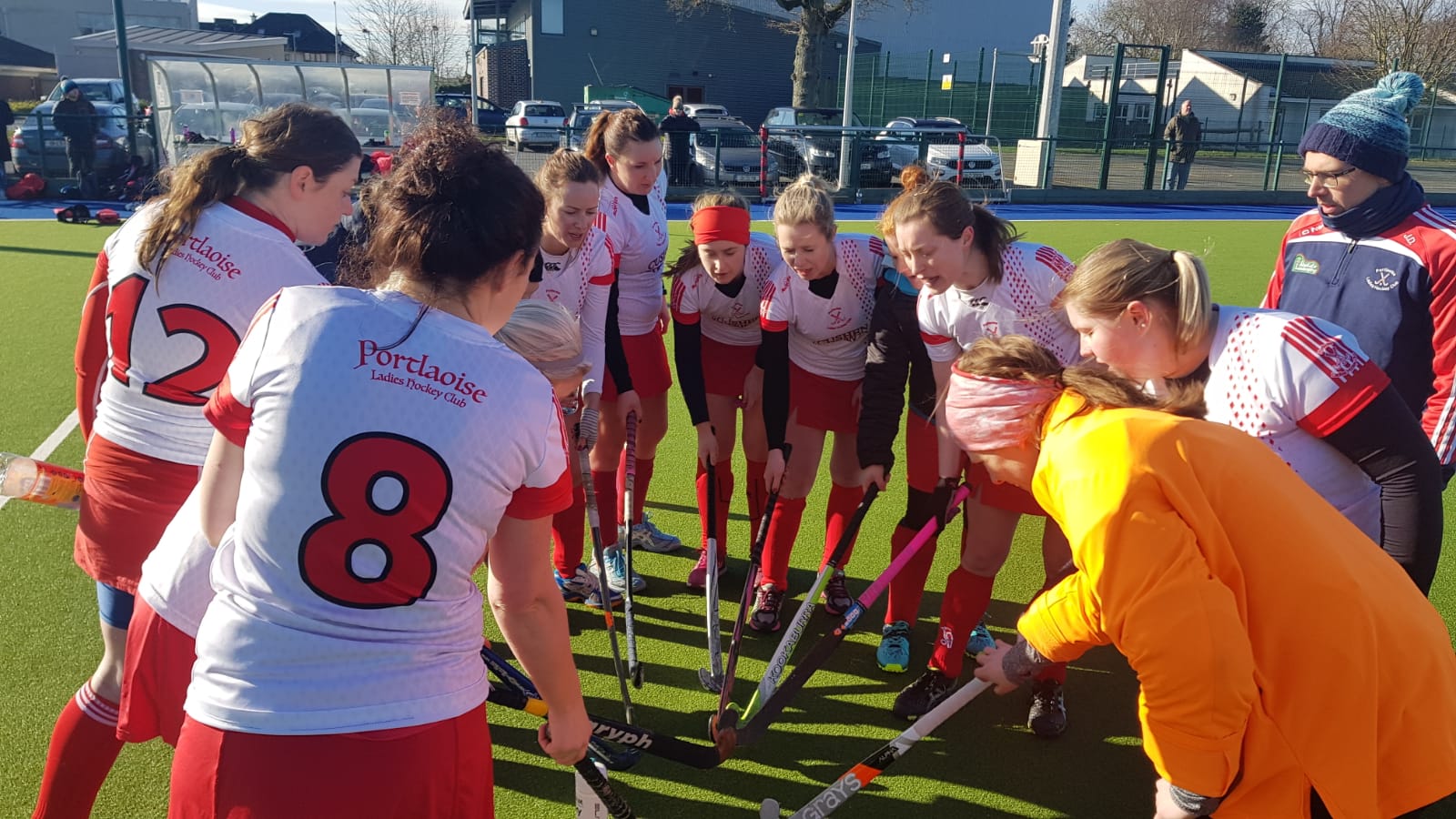 Sisters go against each other as Portlaoise Hockey claim victory