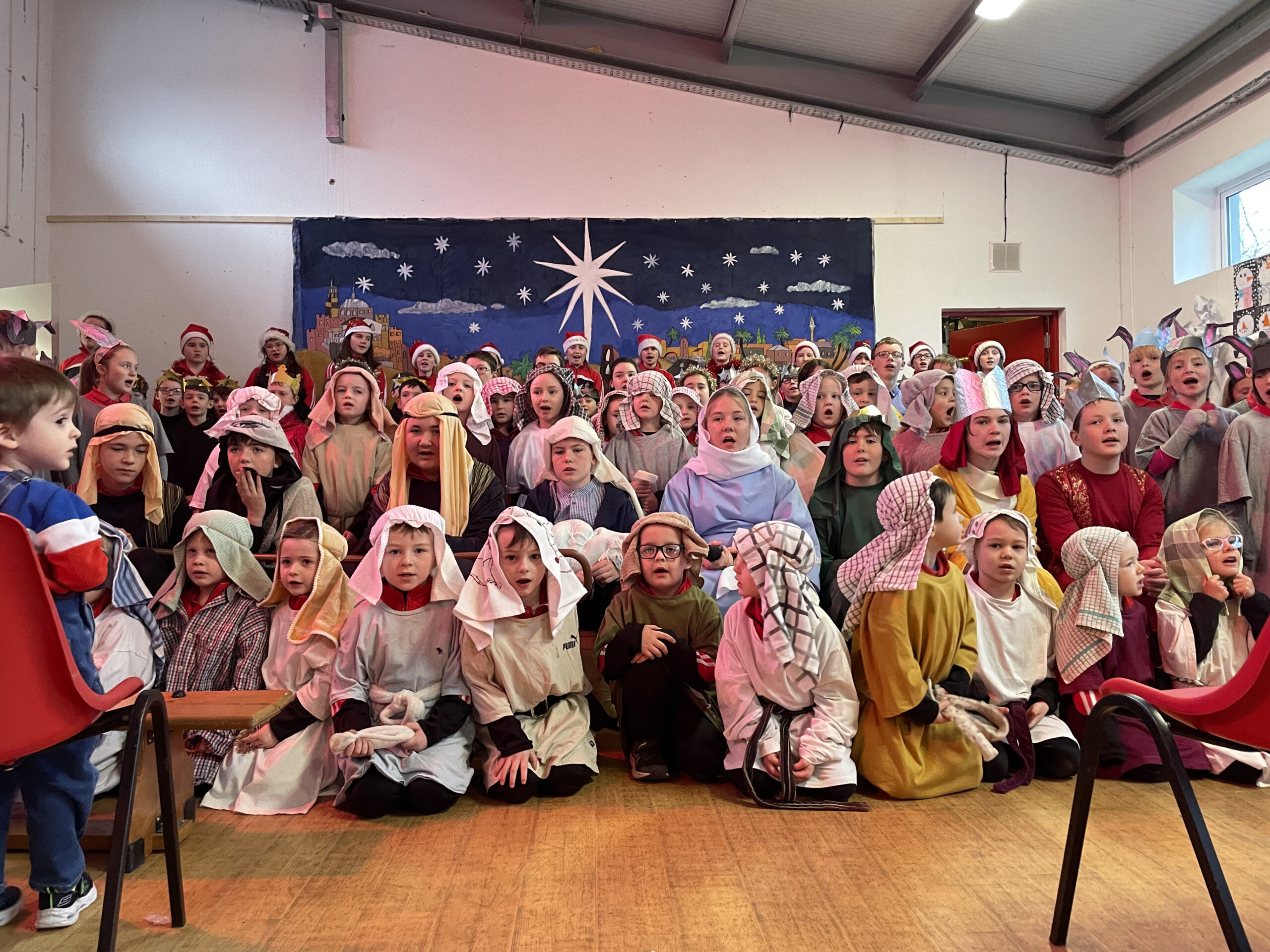 In Pictures: Christmas comes early to Laois school as students hold nativity play