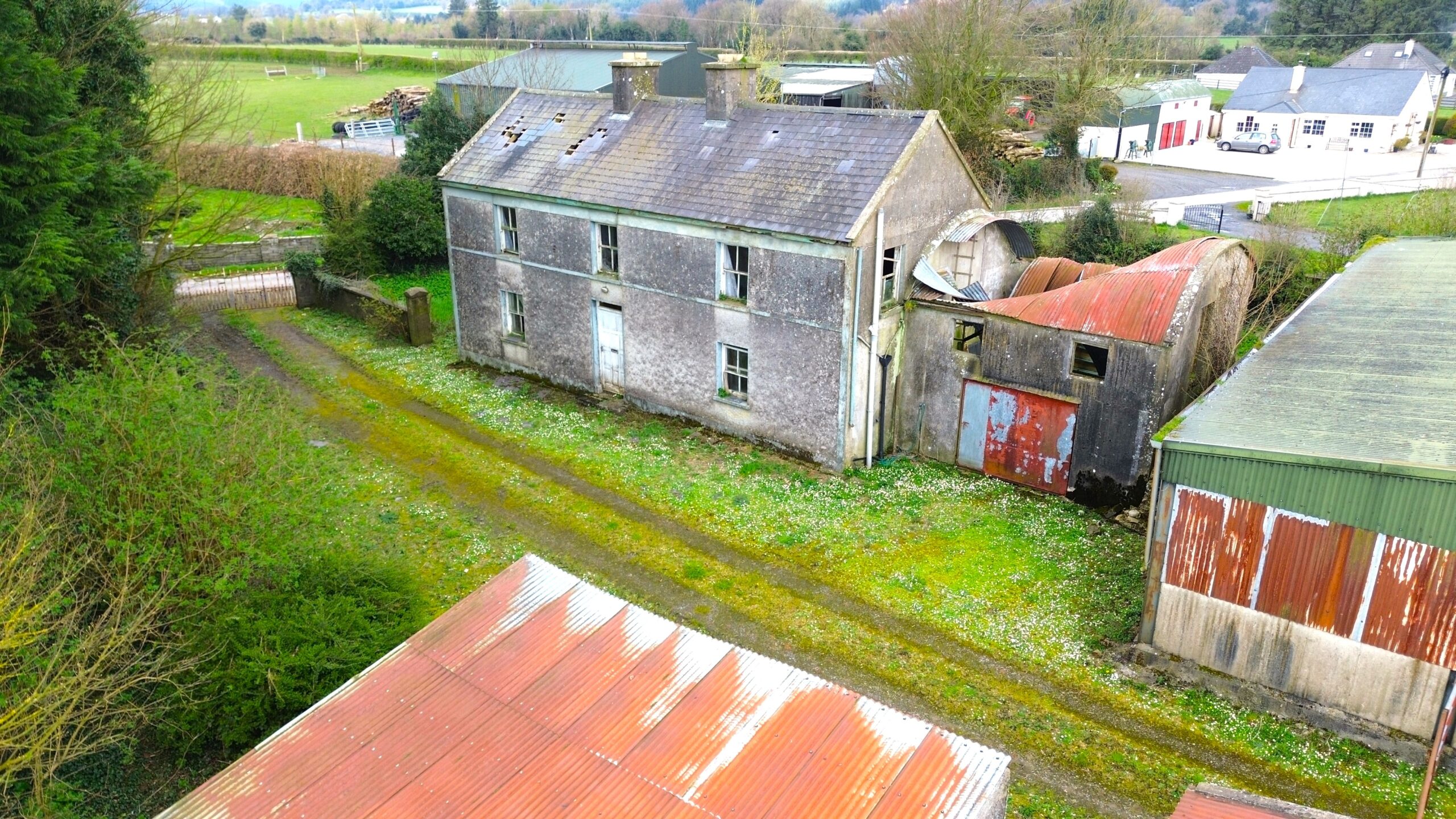 Overview of disued farmhouse at Northgrove, Mountrath, Co Laois.